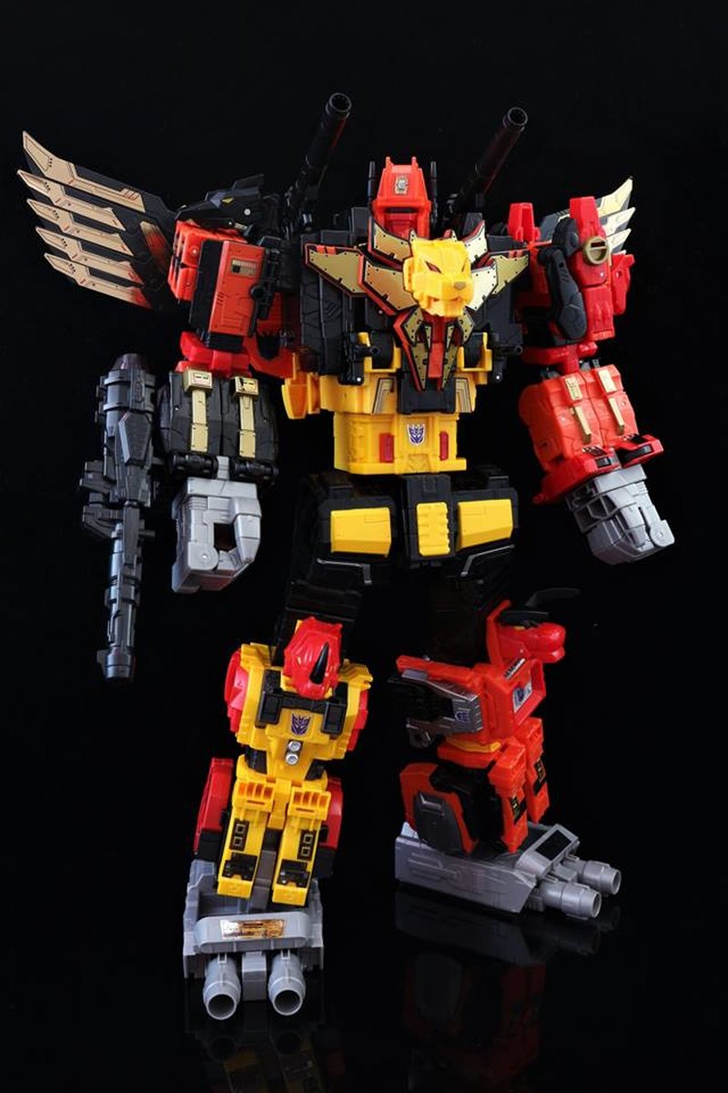 transformers titan class predaking